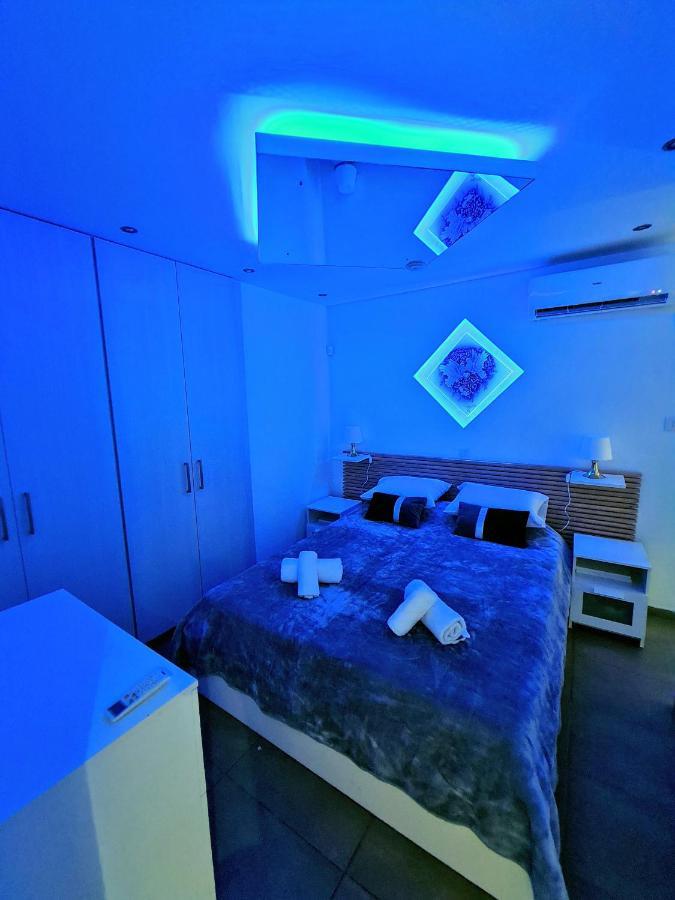 Hidden Lights Deluxe Apartment Ayia Napa Exterior foto